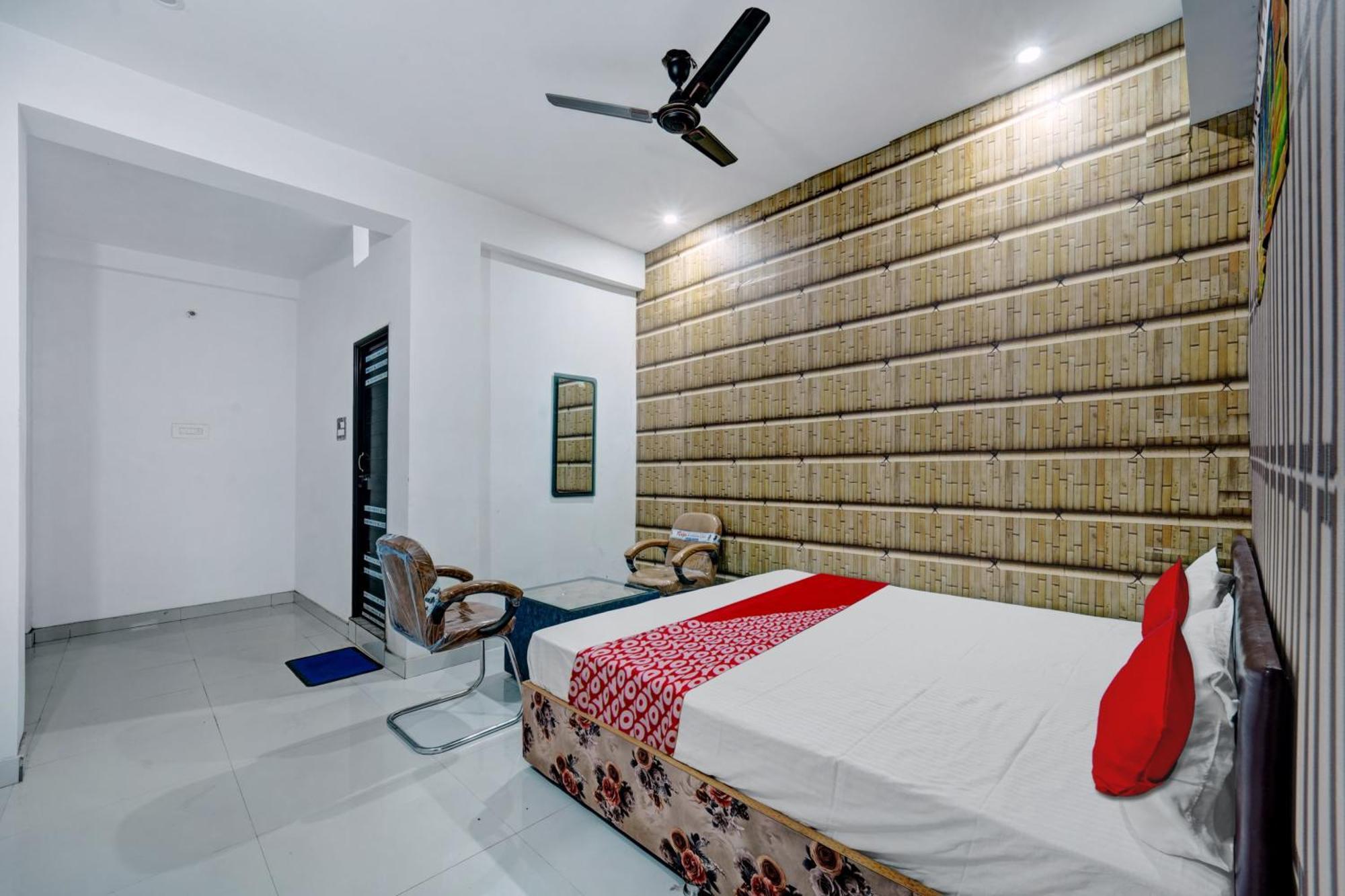 Hotel O Blue Gram Inn Патна Екстериор снимка