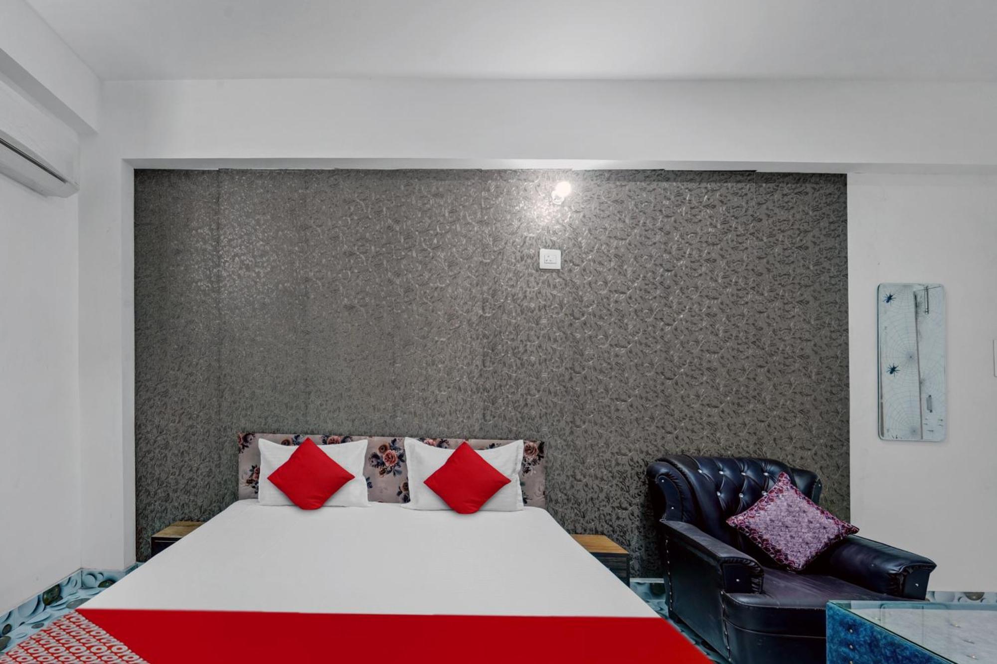 Hotel O Blue Gram Inn Патна Екстериор снимка
