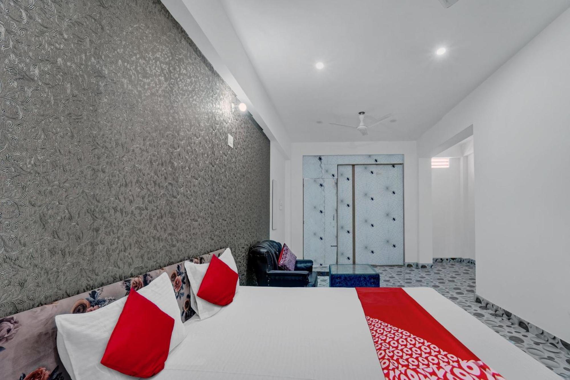 Hotel O Blue Gram Inn Патна Екстериор снимка